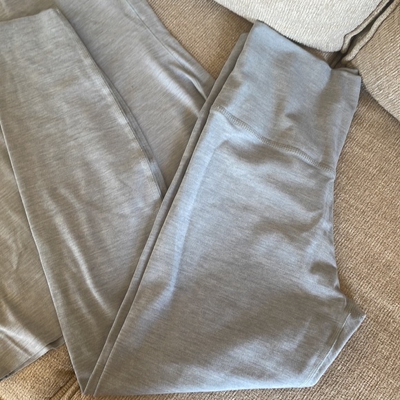 Nike yoga set - Picture 2 of 5